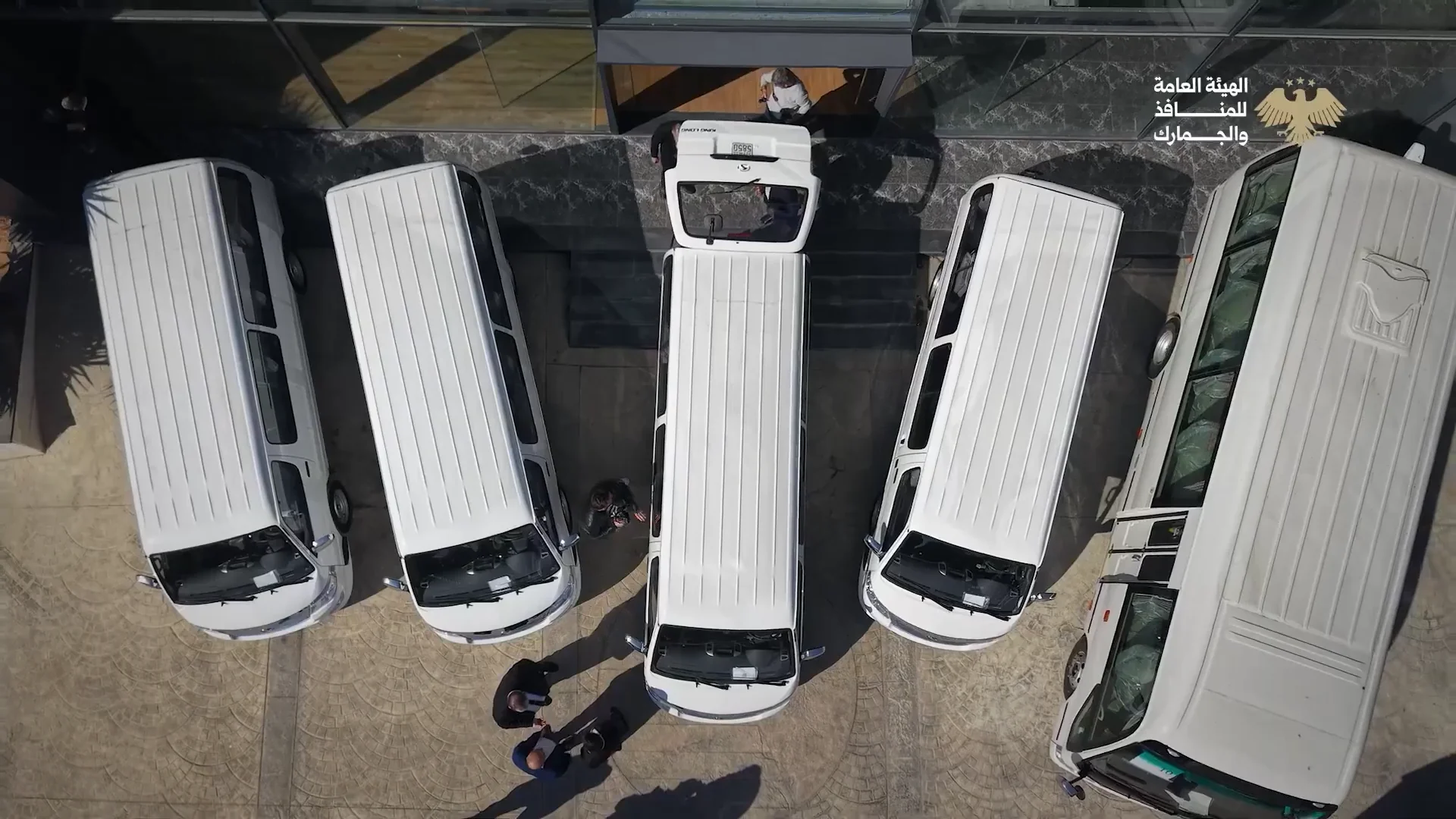 Supporting Border Crossings with Minibuses